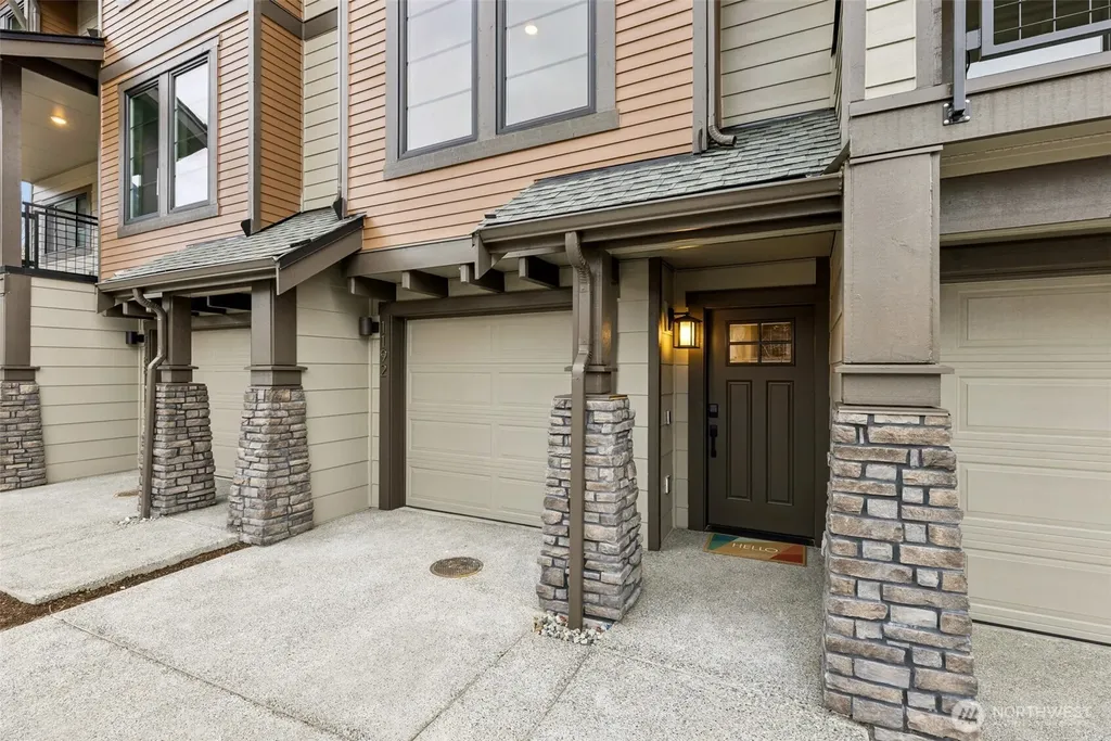 1192 Waterfall Way SE North Bend WA 98045
