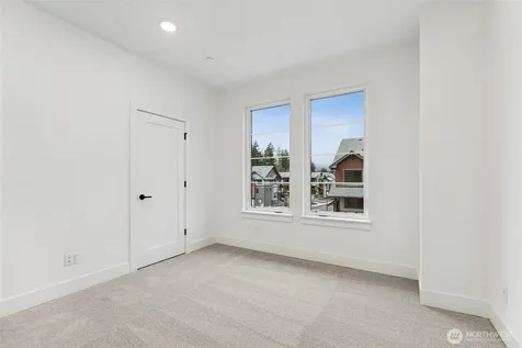 1192 Waterfall Way SE North Bend WA 98045