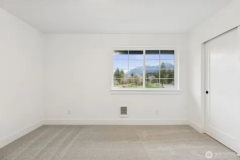 1192 Waterfall Way SE North Bend WA 98045