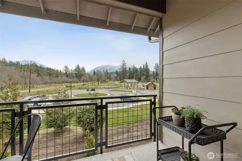 1192 Waterfall Way SE North Bend WA 98045