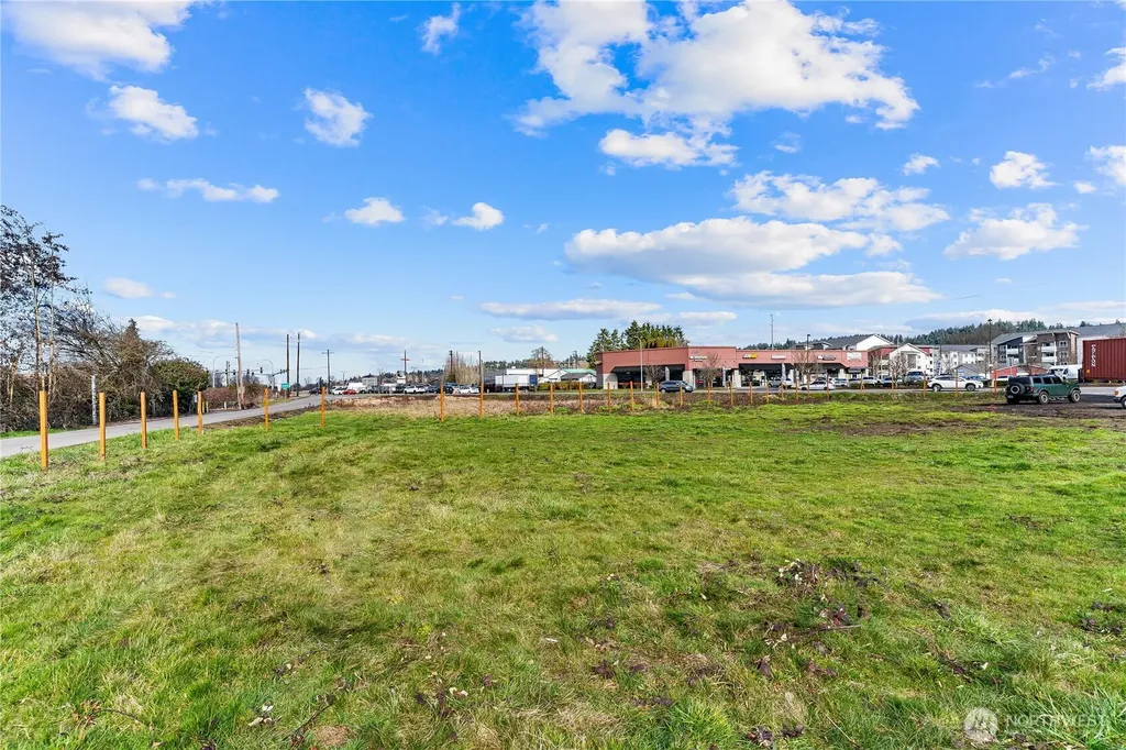 4735 Auburn Way N Auburn WA 98002