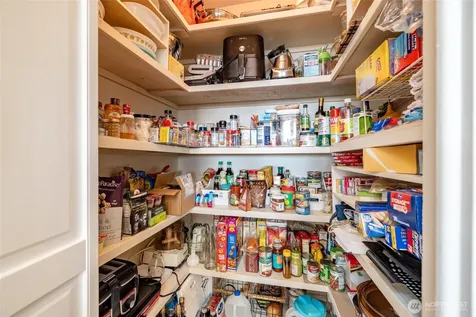 987 NW Camano Drive Camano Island WA 98282