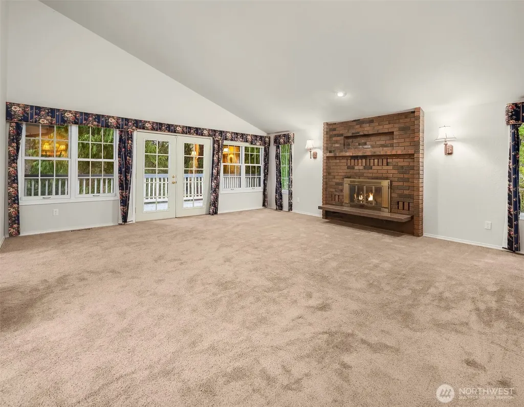 28033 194th Place SE Kent WA 98042