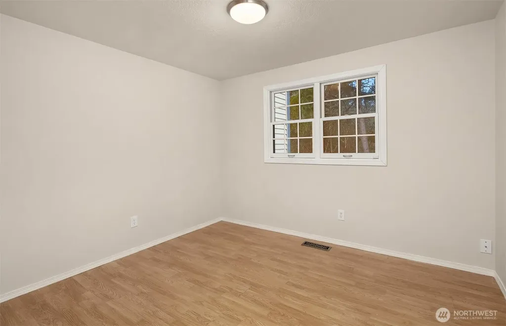 28033 194th Place SE Kent WA 98042