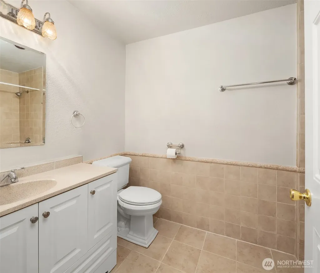 28033 194th Place SE Kent WA 98042