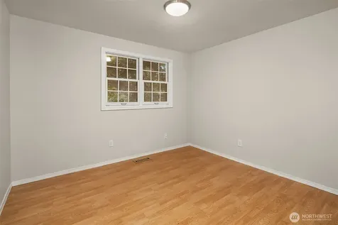 28033 194th Place SE Kent WA 98042