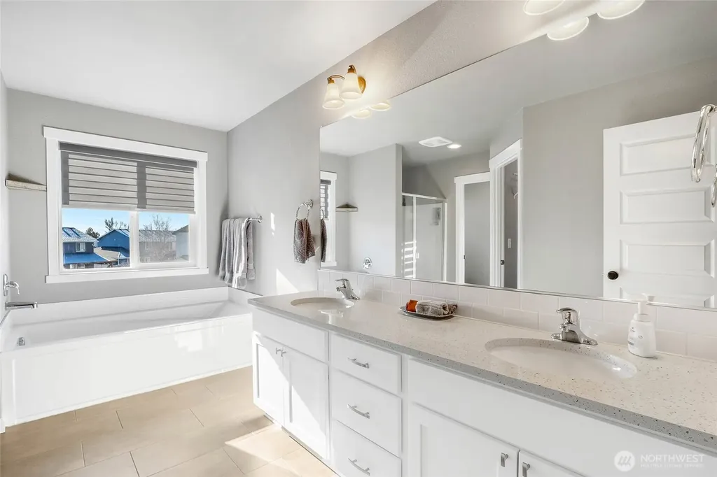 302 N Towhee Street Moses Lake WA 98837