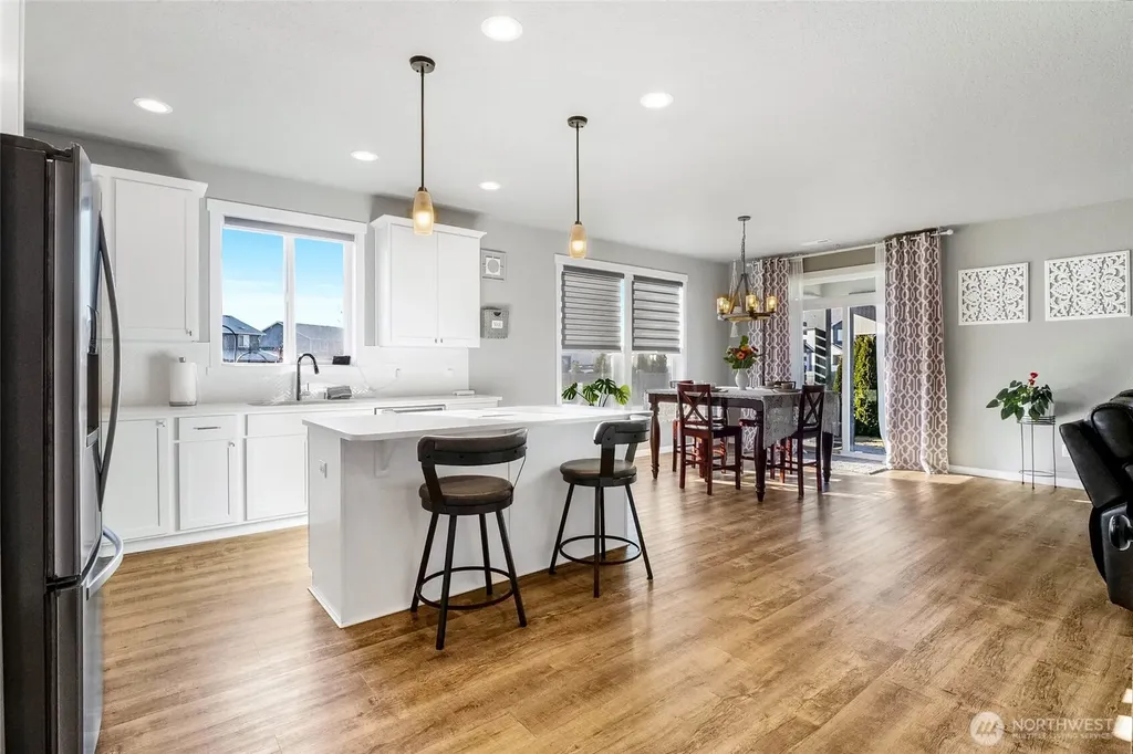 302 N Towhee Street Moses Lake WA 98837