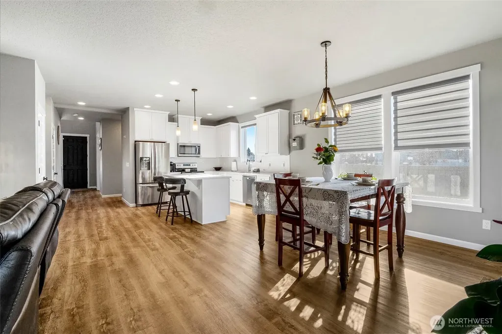 302 N Towhee Street Moses Lake WA 98837