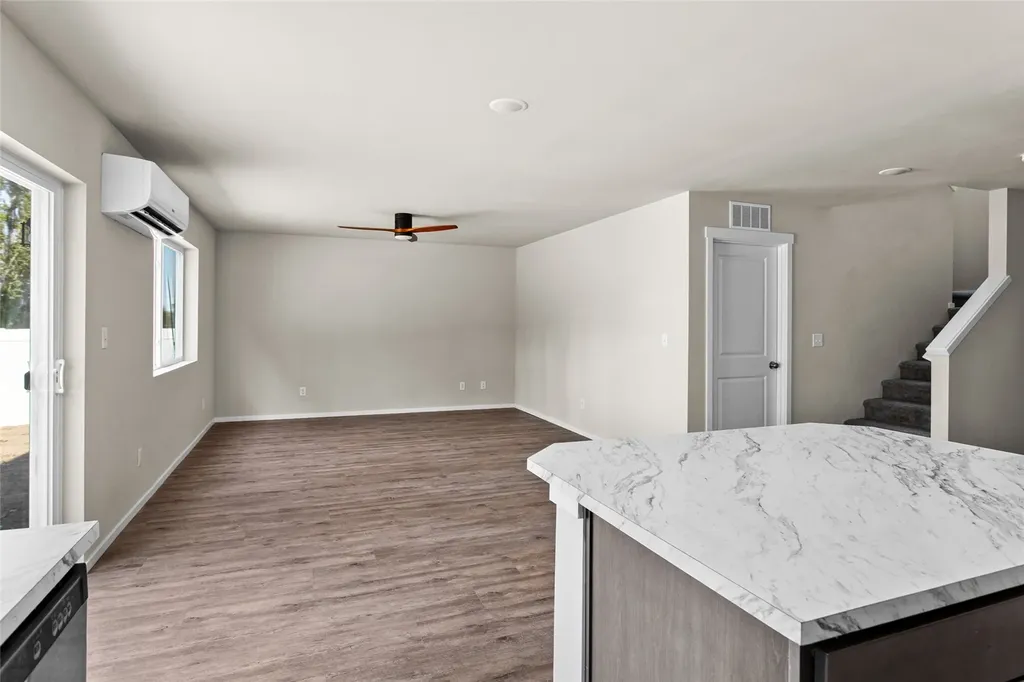 310 N Aspen Street Tieton WA 98947
