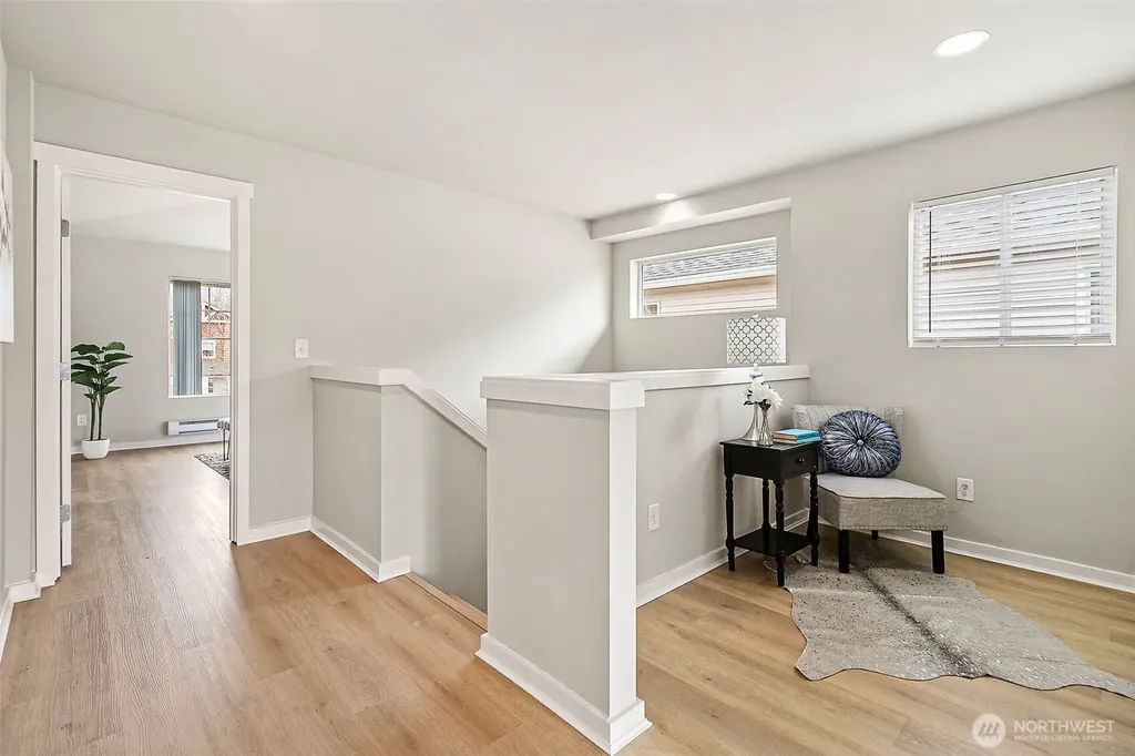1051 42nd Court NE Auburn WA 98002