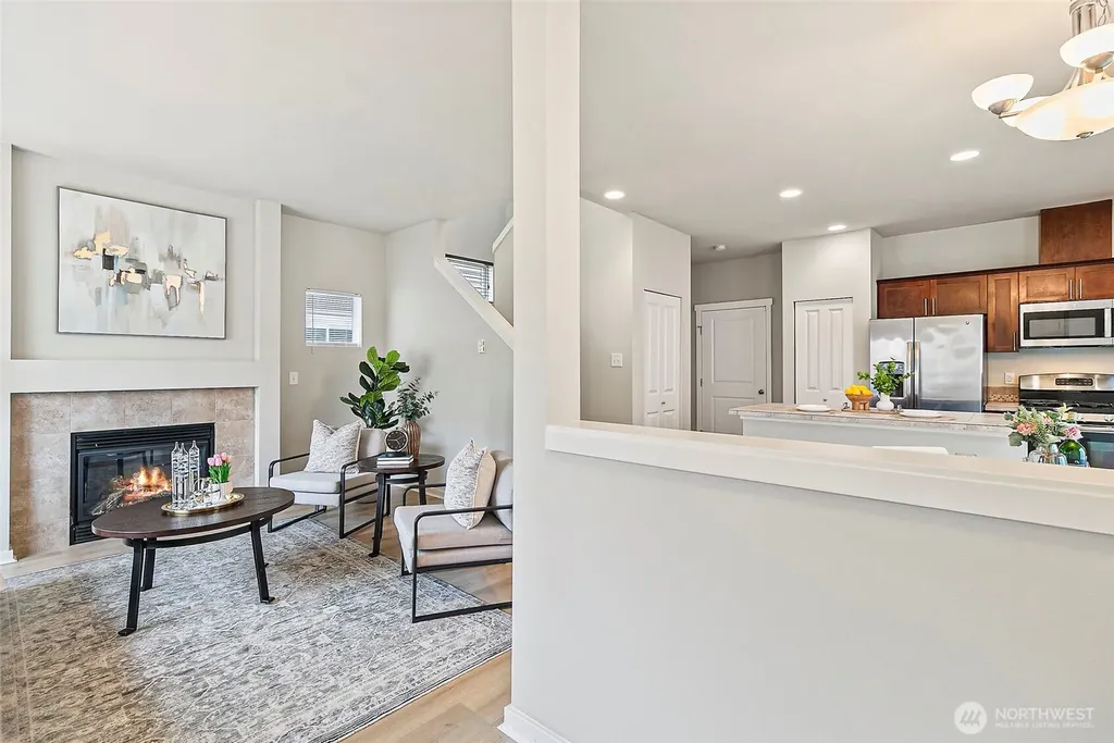 1051 42nd Court NE Auburn WA 98002