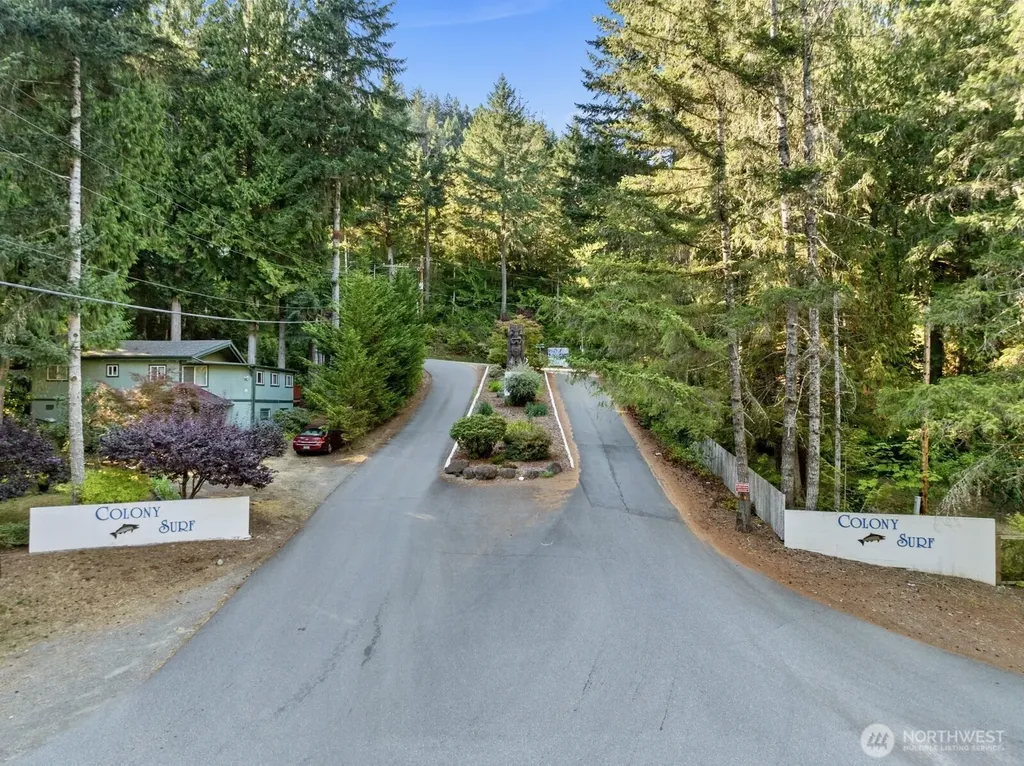 619 N Colony Surf Drive Lilliwaup WA 98555