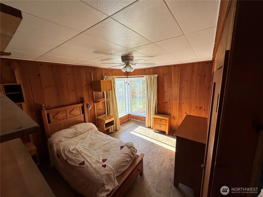 7350 NE North Shore Road Belfair WA 98528