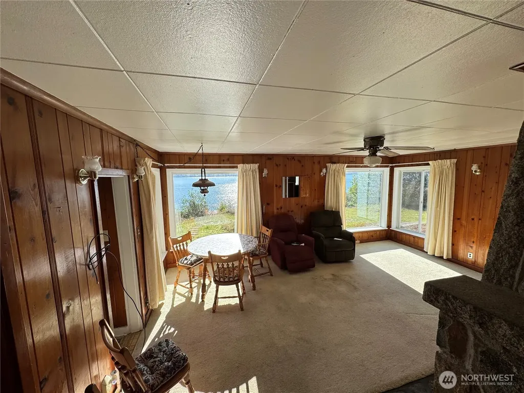 7350 NE North Shore Road Belfair WA 98528