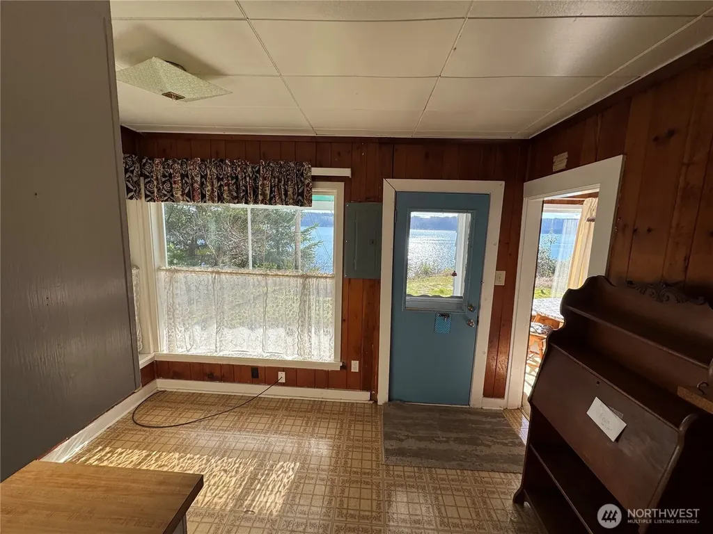 7350 NE North Shore Road Belfair WA 98528