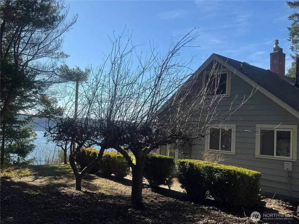 7350 NE North Shore Road Belfair WA 98528