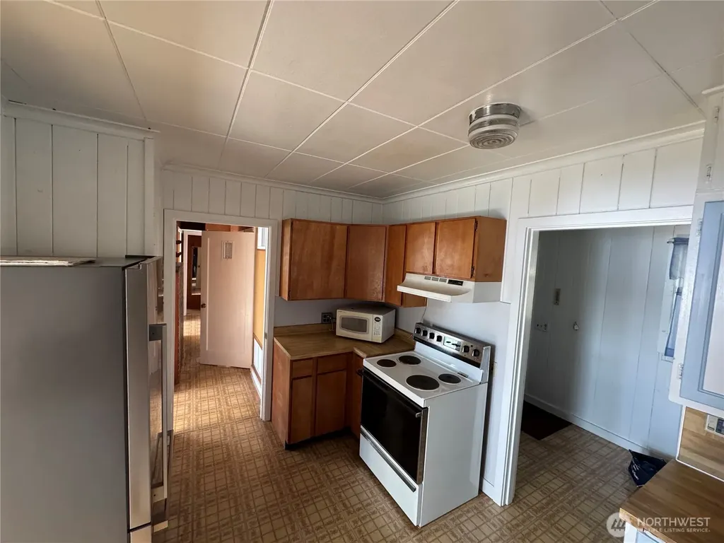 7350 NE North Shore Road Belfair WA 98528