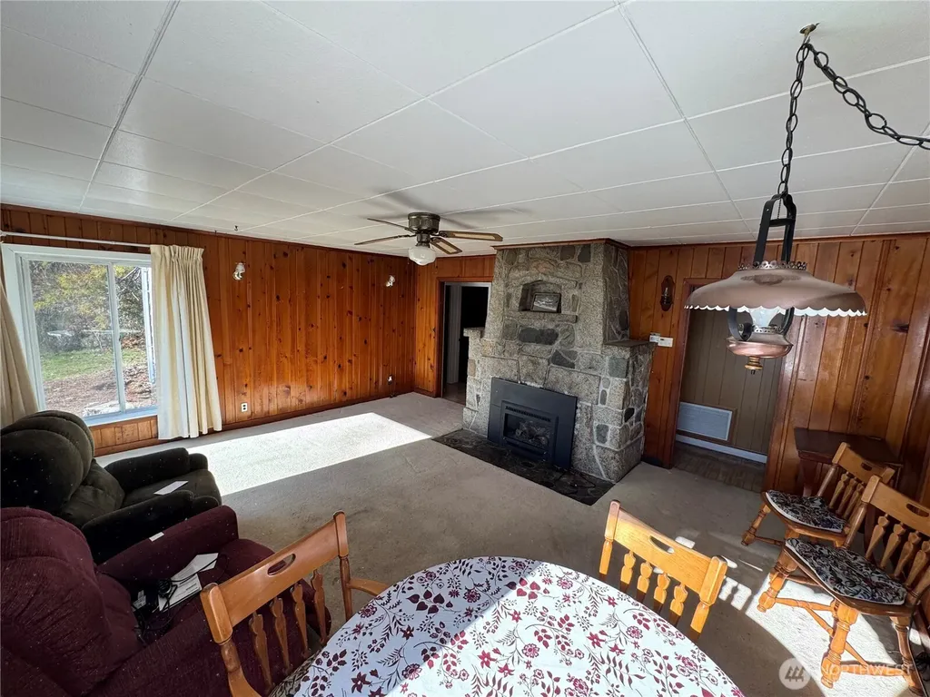 7350 NE North Shore Road Belfair WA 98528