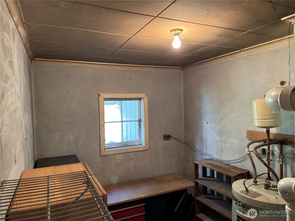 7350 NE North Shore Road Belfair WA 98528