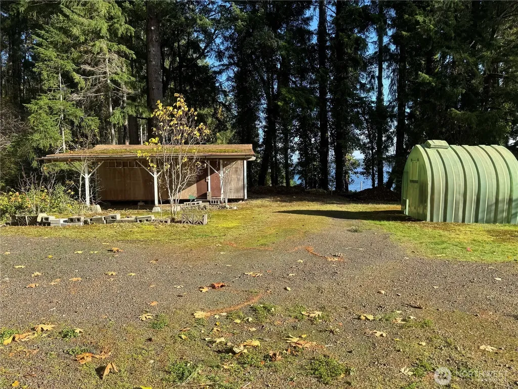 7350 NE North Shore Road Belfair WA 98528