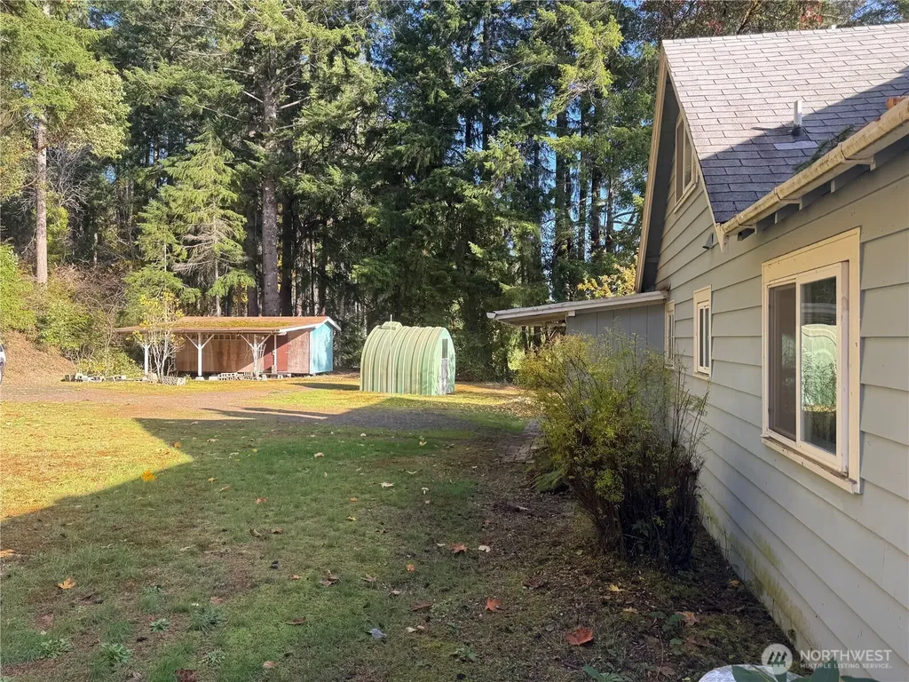 7350 NE North Shore Road Belfair WA 98528