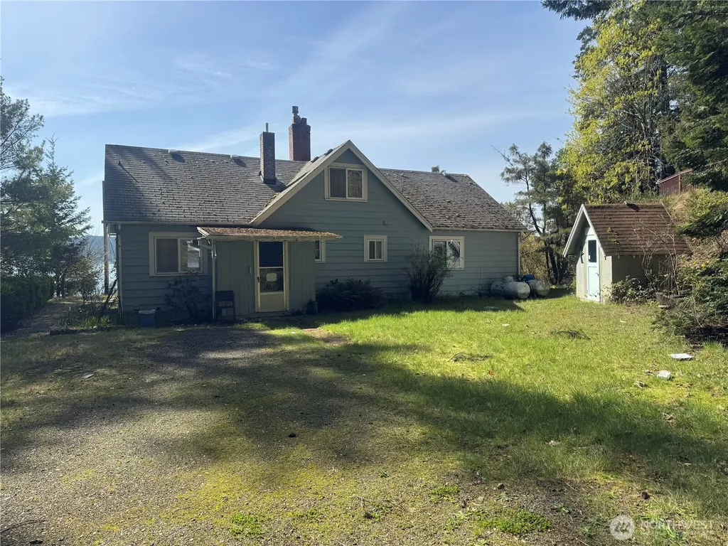 7350 NE North Shore Road Belfair WA 98528