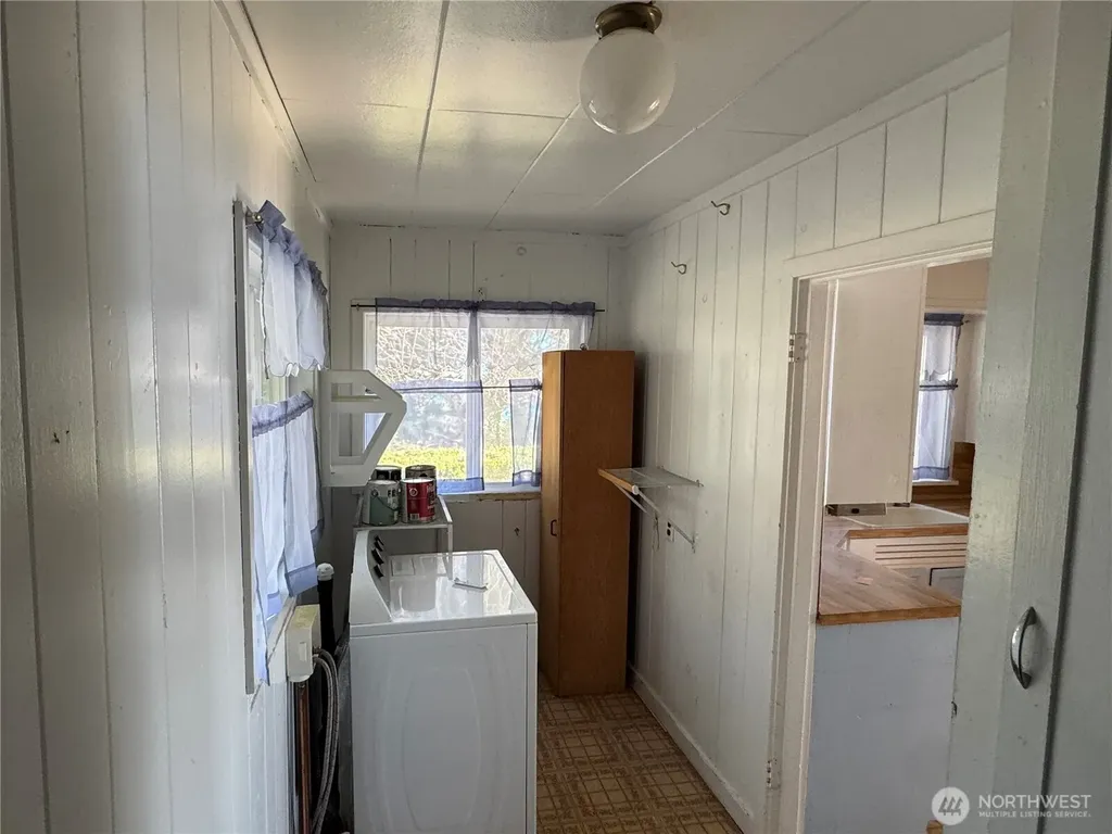 7350 NE North Shore Road Belfair WA 98528