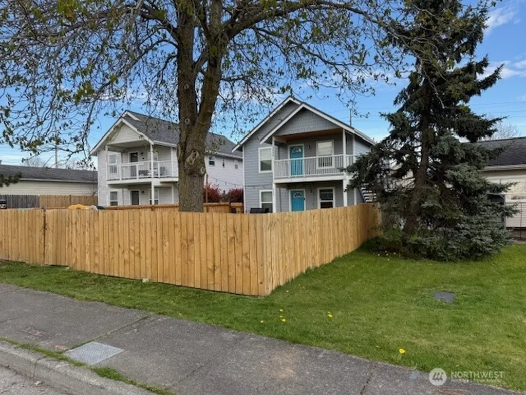 2424 Orleans Street Bellingham WA 98229