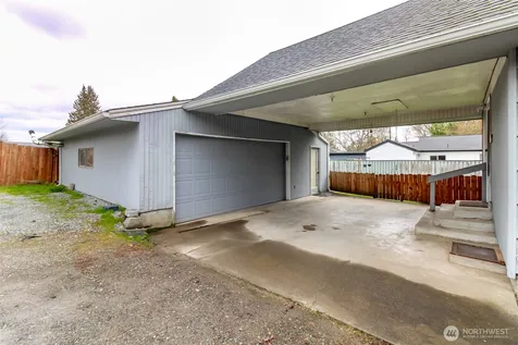 215 E 48th Street Tacoma WA 98404