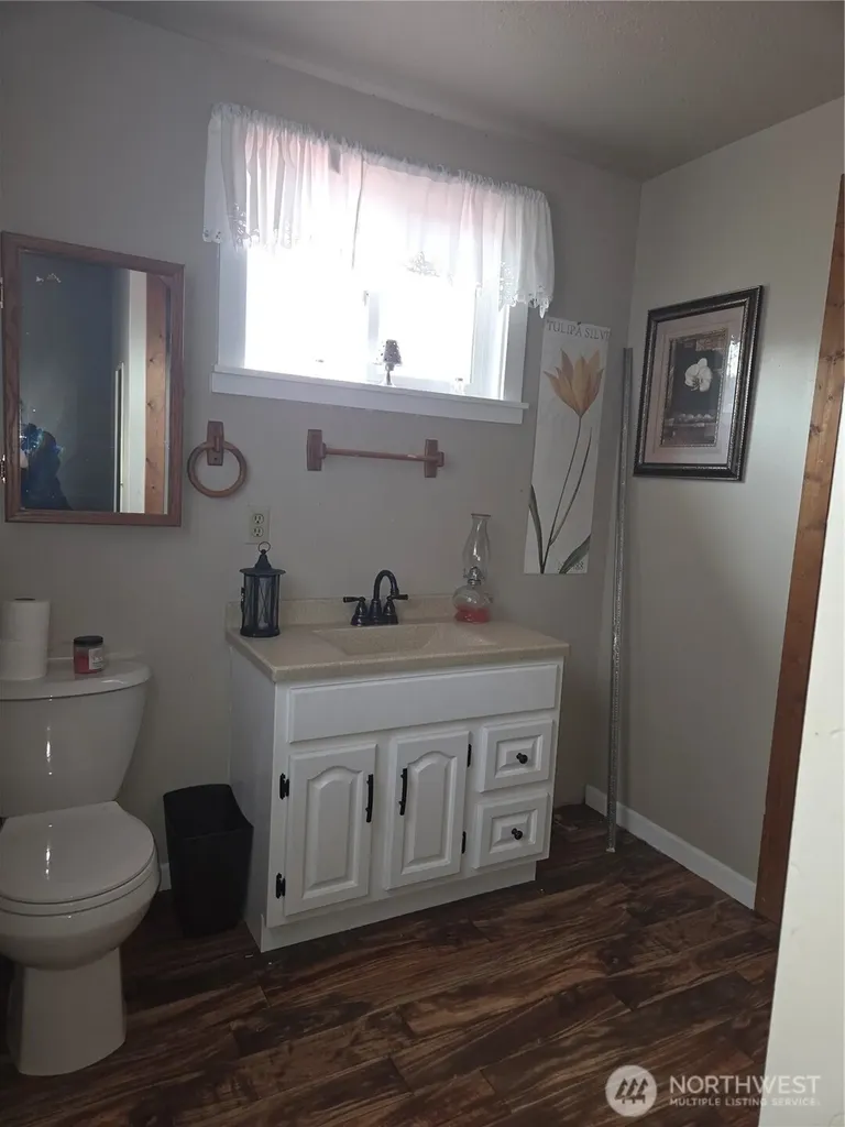 83 E Cayuse Mountain Road Tonasket WA 98855