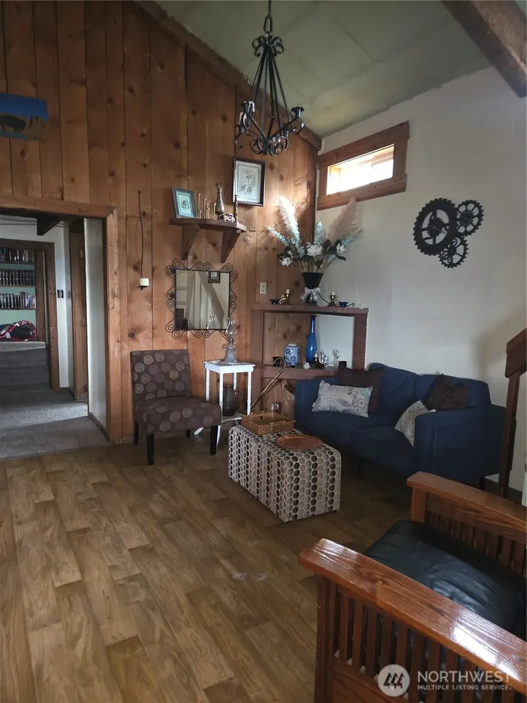 83 E Cayuse Mountain Road Tonasket WA 98855