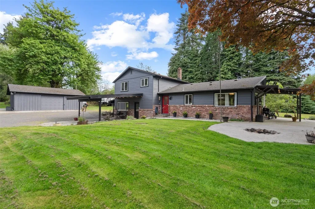 410 Studebaker Spur 2 Castle Rock WA 98611
