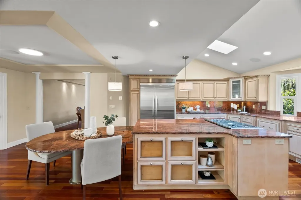3725 Hollywood Drive NE Olympia WA 98516
