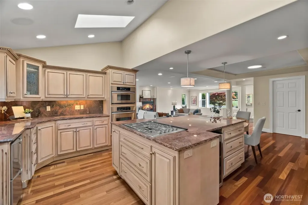 3725 Hollywood Drive NE Olympia WA 98516