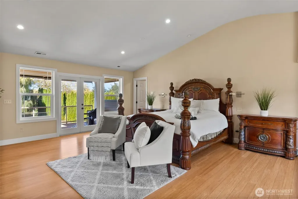 3725 Hollywood Drive NE Olympia WA 98516