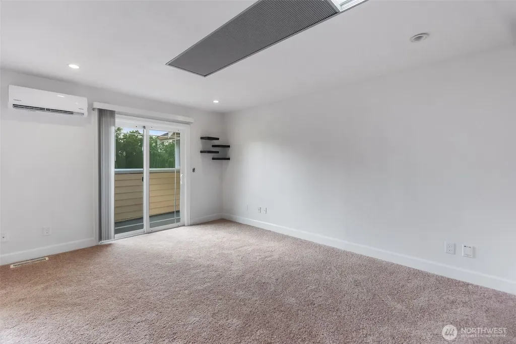 3725 Hollywood Drive NE Olympia WA 98516
