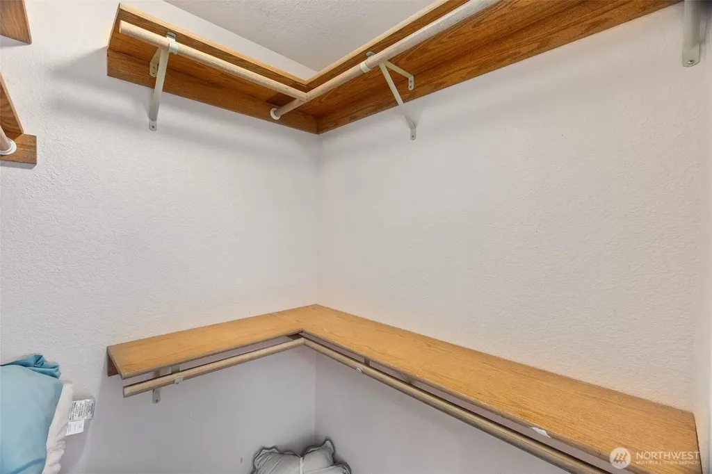 3725 Hollywood Drive NE Olympia WA 98516