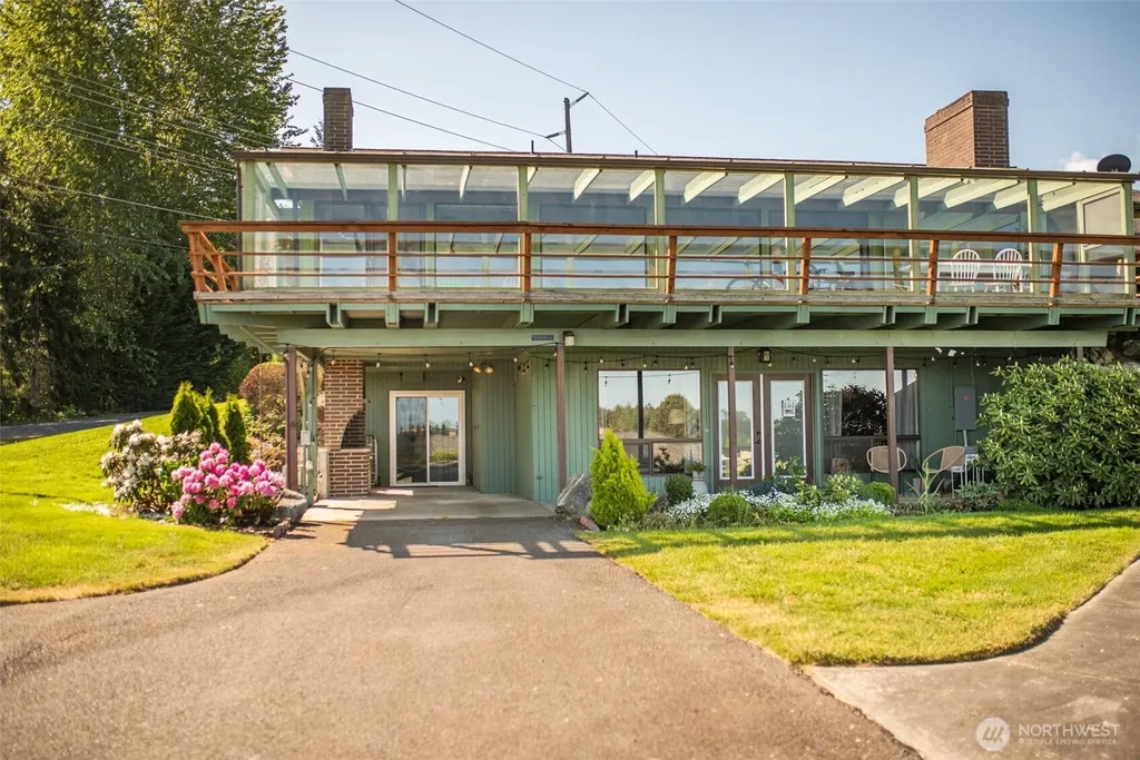 1301 S 3rd Avenue Sequim WA 98382