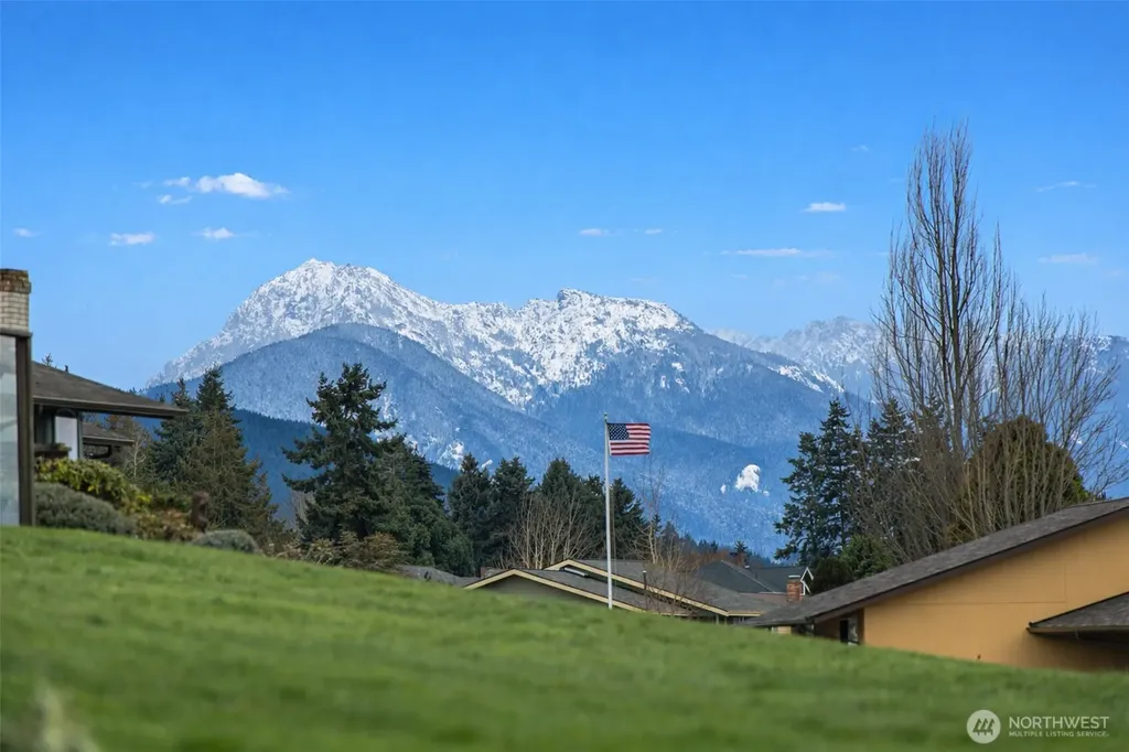 1301 S 3rd Avenue Sequim WA 98382