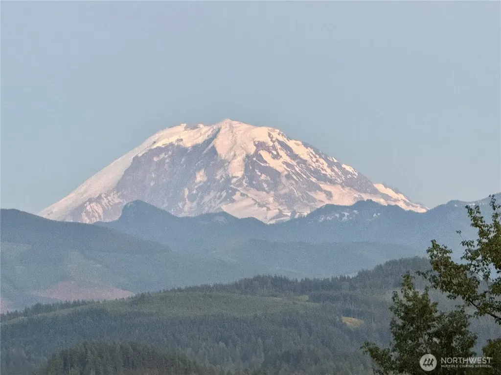 27435 SE 402nd Street Enumclaw WA 98022