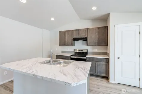 522 Chinook Winds Lane Tieton WA 98947