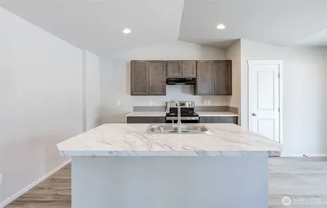 522 Chinook Winds Lane Tieton WA 98947