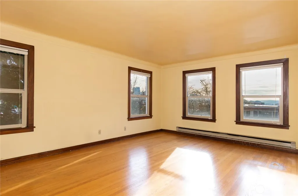 16 Valley Street Seattle WA 98109