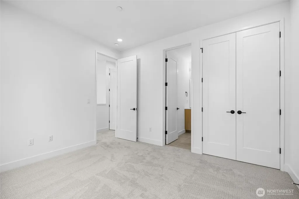 18805 99th Court NE Bothell WA 98011