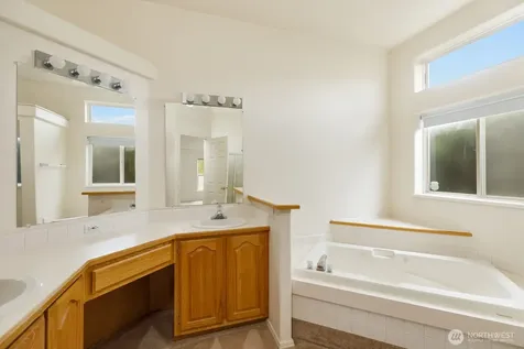8118 20th Lane SE Lacey WA 98503