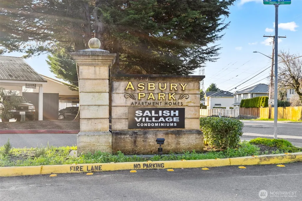 12429 NE 130th Court Kirkland WA 98034