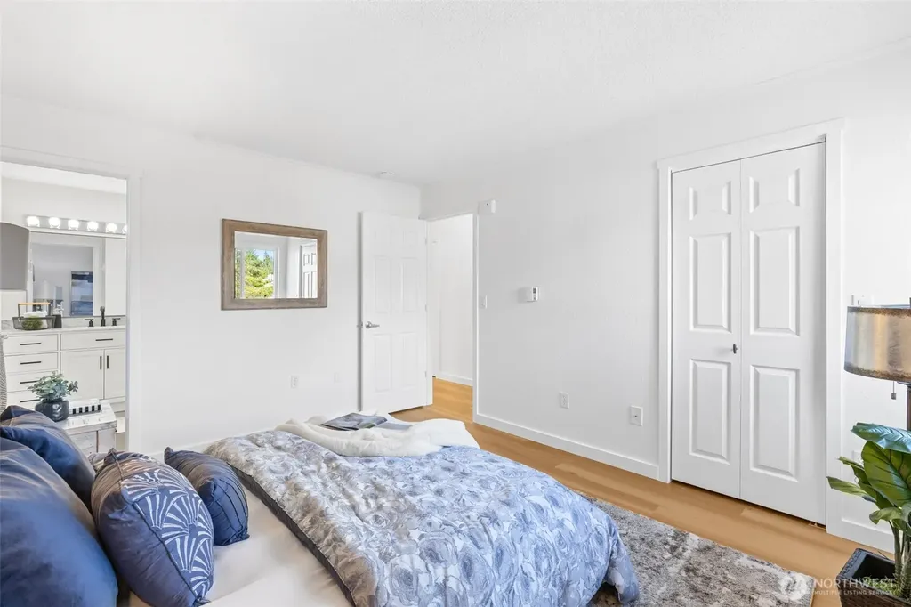 12429 NE 130th Court Kirkland WA 98034