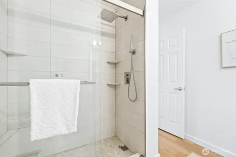 12429 NE 130th Court Kirkland WA 98034