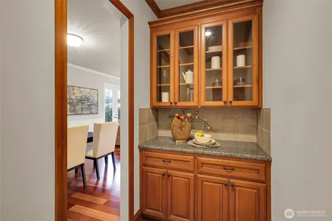 4563 162nd Lane SE Bellevue WA 98006